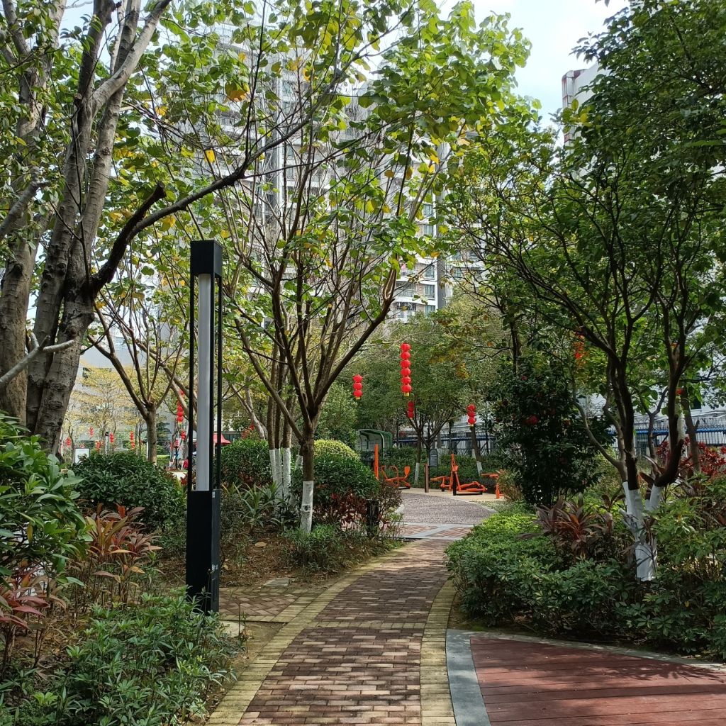 里享水韵全民健身路径工程硅PU球场项目