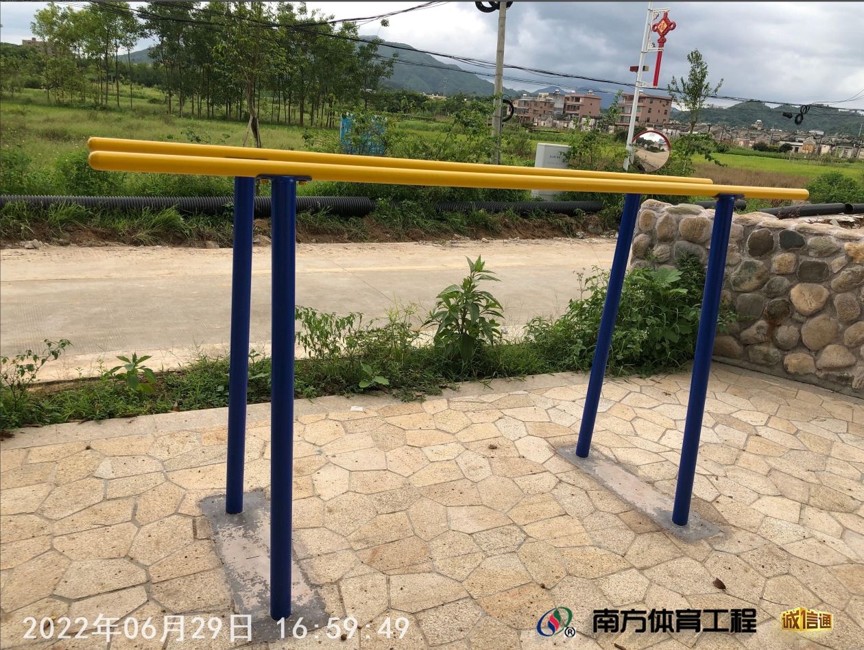 广东省揭阳市揭西县金和镇和西村委会金和镇和西村委下林村硅PU球场