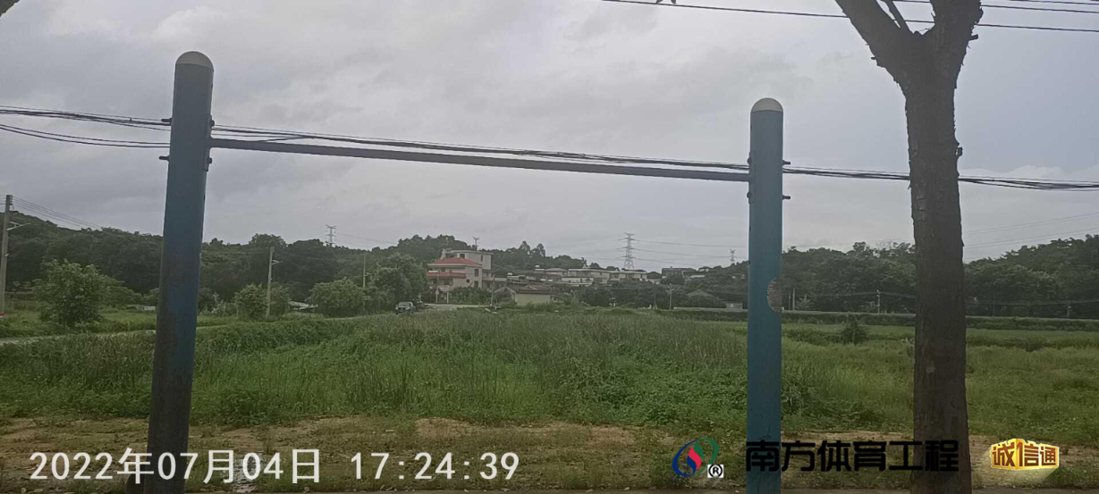 广东省揭阳市揭东区玉湖镇下坡村委会广场硅PU球场